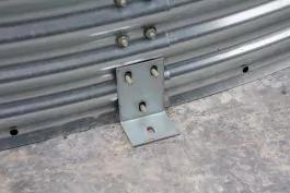 Ancrages-au-sol-pour-silo-a-eau-100-000L