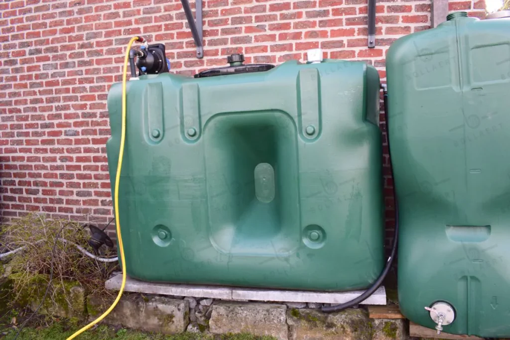Citerne à eau de pluie rectangulaire aérienne - Avec pompe - 1500 litres