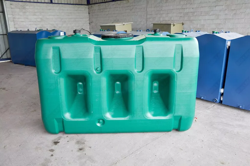 Cuve-3000-litres-rectangulaire-et-aerienne-jumelable-8
