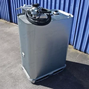 Cuve AdBlue galvanisée de 1000 litres avec pompe (220V) - double paroi