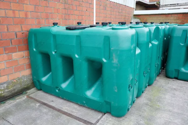 Cuve-a-eau-3000L-rectangulaire-et-aerienne-jumelable