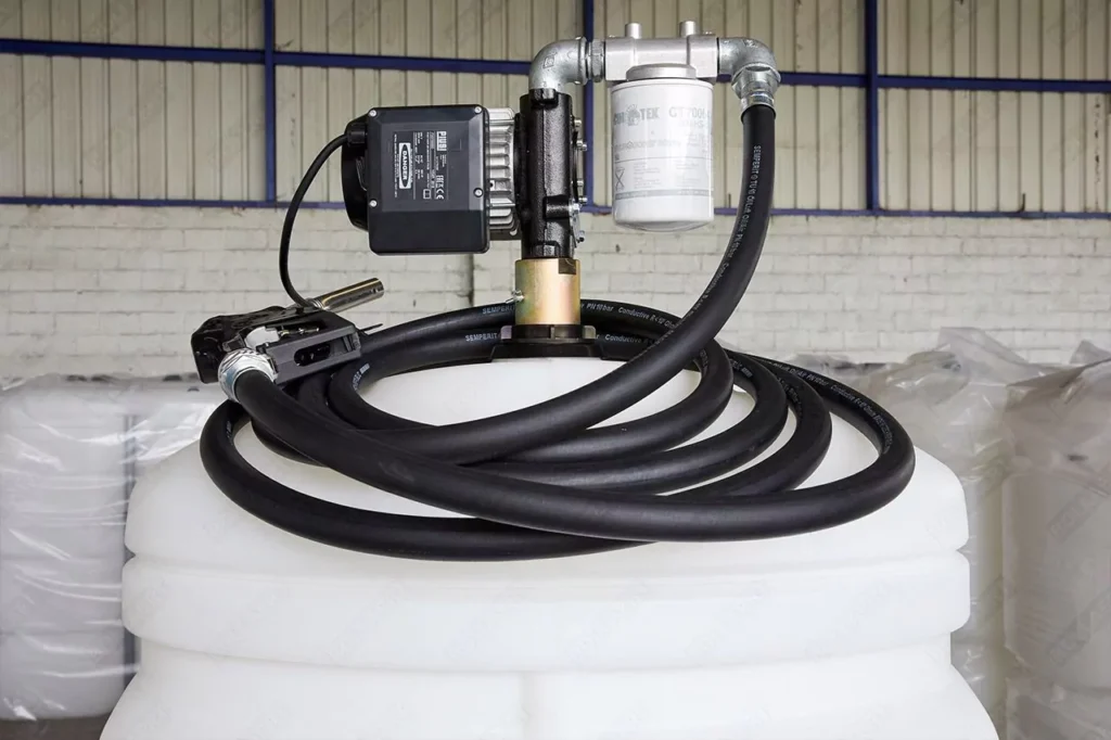 Cuve GNR/fioul polyéthylène de 1500 litres avec pompe gazole (220V)