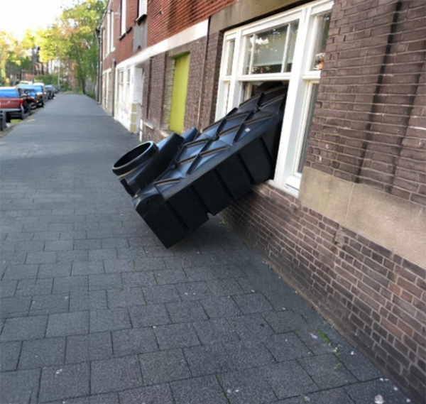 cuve_door_het_raam